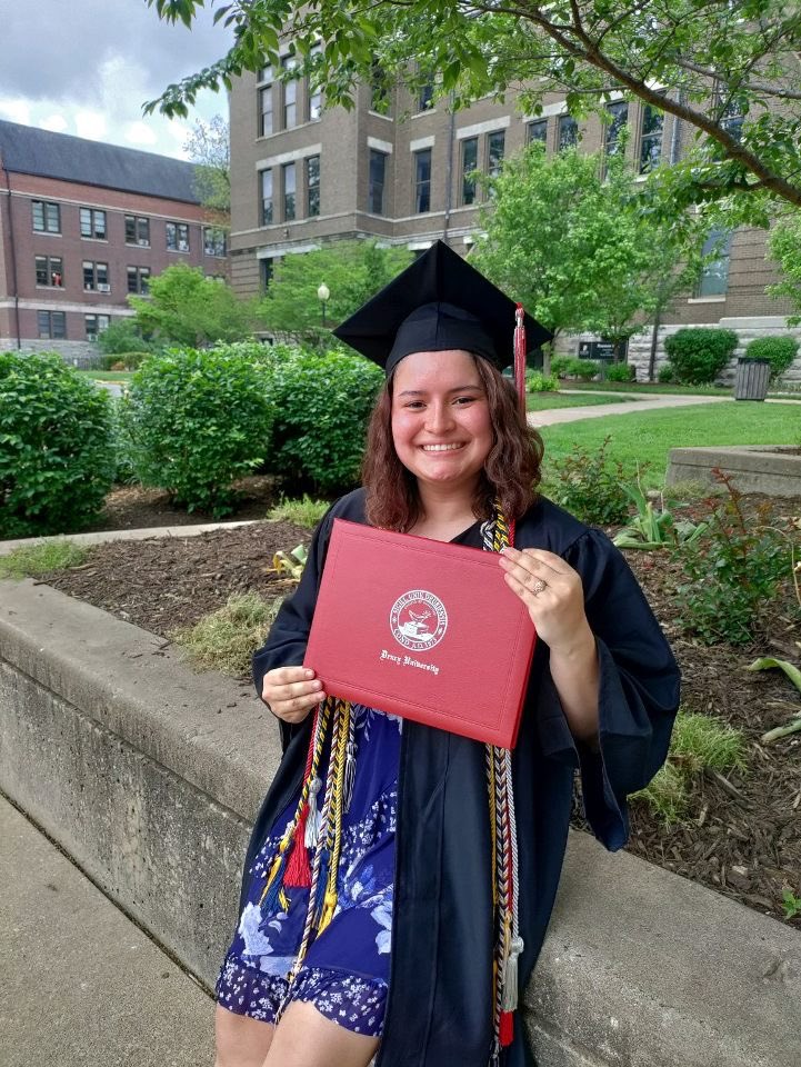 izzywatters4's tweet photo. See ya later DU! 👩🏻‍🎓🔴⚫️ https://t.co/n9wtZlTVfc
