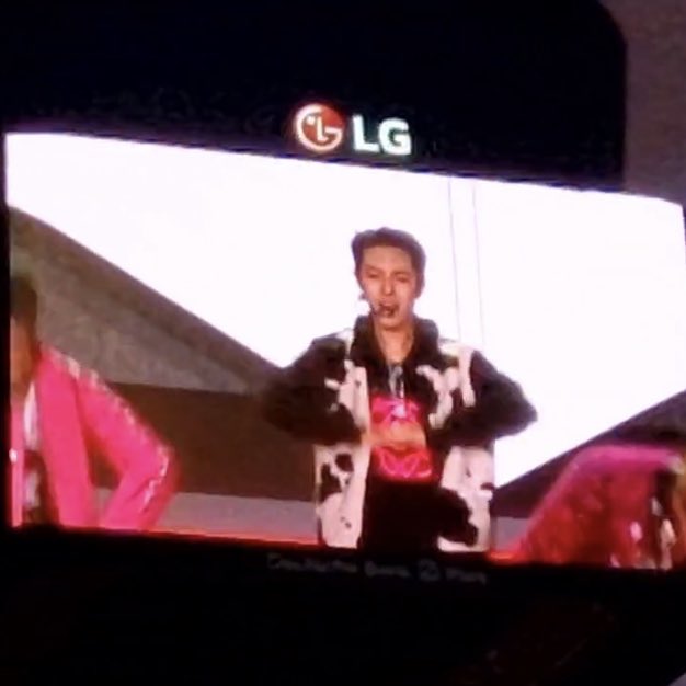 renjunthelight's tweet image. RENJUN DID HAECHAN’S THERE WAS NO YOU THERE WAS NO ME PART TO THE HIGH NOTE OF HIS AND JENO TOOK OFF HIS JACKET AFTERWARDS ANSNANS OH GOD STRAIGHT UP ATTACK