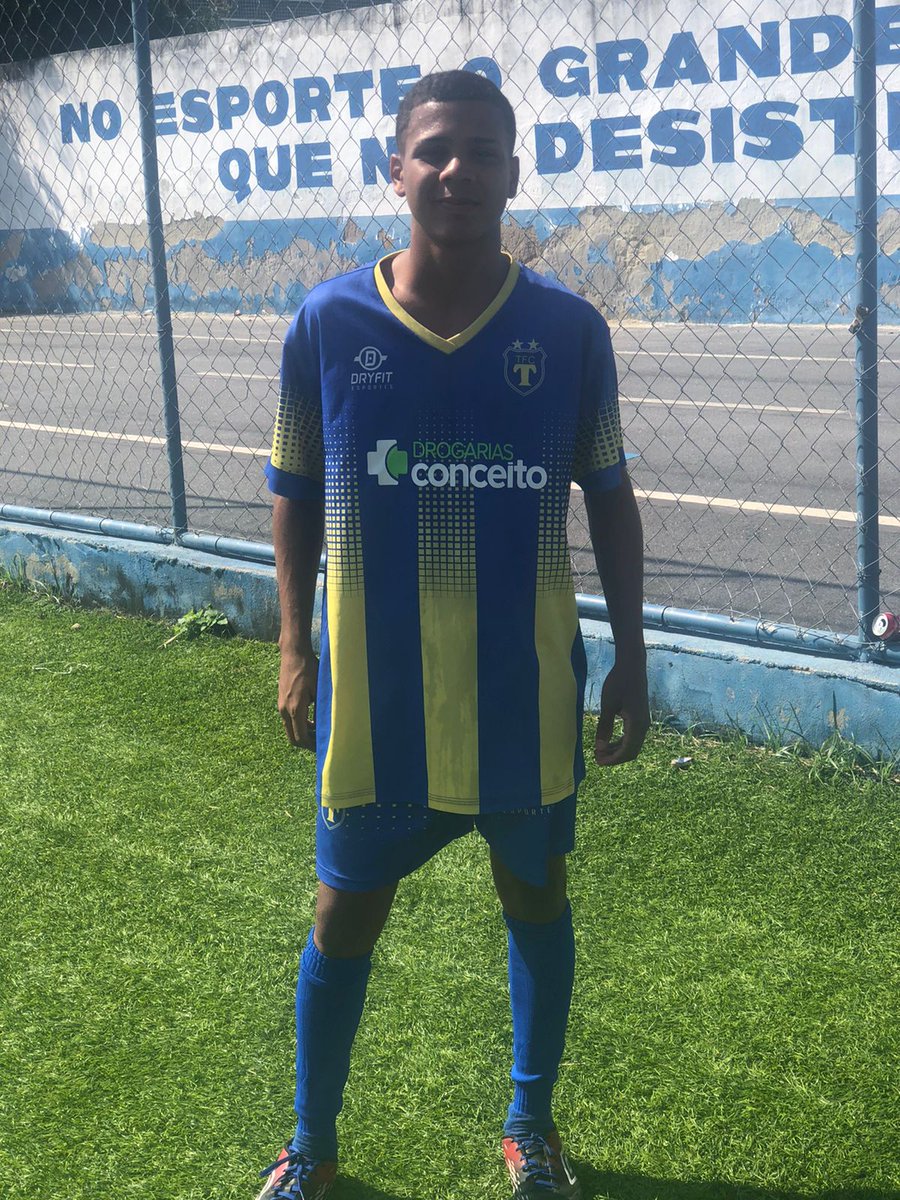mnrzin_joga07's tweet photo. É a nova éra, conseguimos vovó. 🥺🙏🏼⚽ https://t.co/vJkImwy8wn