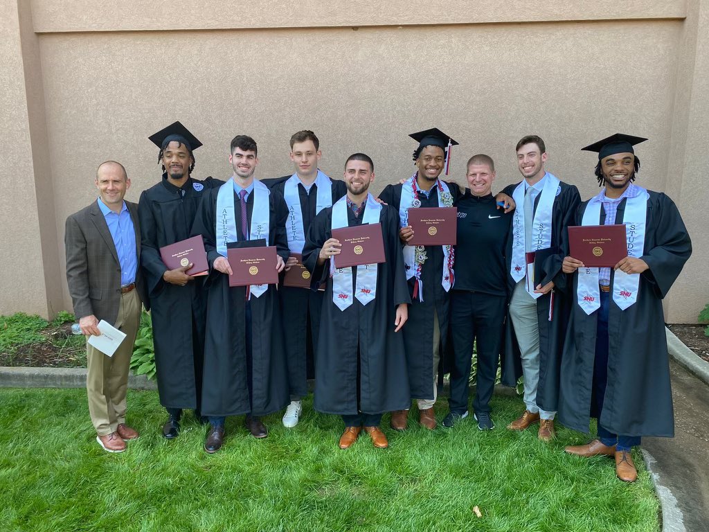 SNUMBB's tweet photo. Graduation day!! We are excited for what the future holds for these young men!!!! #Family https://t.co/TyJkG7IjYJ