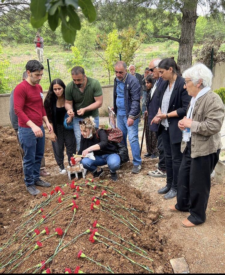 Bugün seni son kez incitmeye çalıştılar, başaramadılar; ışıklar içinde uyu #AyselDoğan saygıyla…