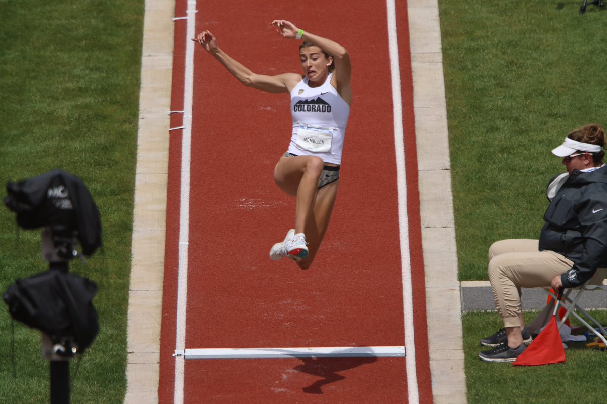 TrackTownUSA's tweet photo. 5️⃣ events complete.

Avery McMullen of @CUBuffsTrack jumps 5.85m (19-2.5) to become the top finisher in the Heptathlon long jump.

Hept standings after 5 events:
1. Allie Jones (4216 pts)
2. Avery McMullen (4165 pts)
3. Skylar Sieben (4059 pts)

#Pac12TF
📸: @lhanndowns https://t.co/QjXu1HcHkf