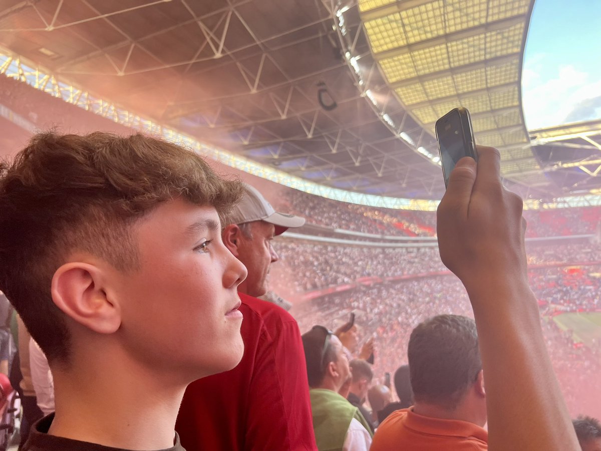 SeamusHeath1's tweet photo. Great day complete with my wee mucker Leo.
A day to remember โ
#UtdFans
Is it to late to change?
Asking for a friend!! #LFC https://t.co/RCkhvQ5cCV