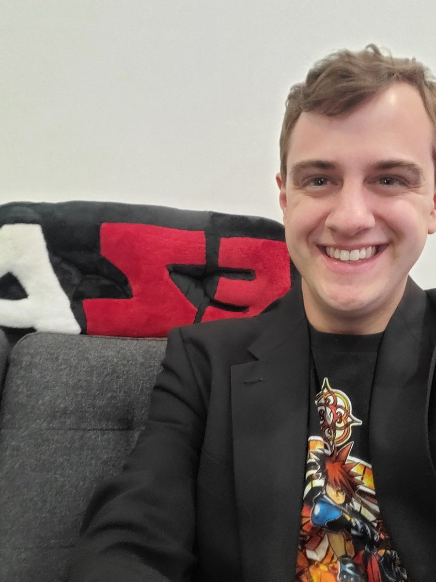 _JimmyGood_'s tweet photo. The image is flipped to make it harder to figure out where I was! It was a real pleasure heading back to the @EasyAllies HQ for a round of Mysterious Monsters. It was also wonderful seeing @IslaHinck , @MichaelPHuber , @thenasacova , and @dbloodworth2 again too! https://t.co/owwEDUYXi7