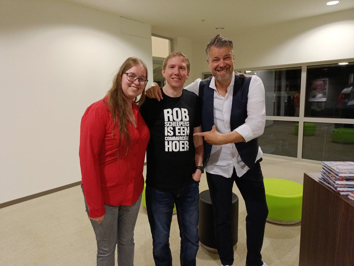 niettevolgen84's tweet photo. Nou @RobScheepers bedankt voor de top avond! @lin_1988 en ik hebben goed gelachen! https://t.co/xq5OfDqrcZ