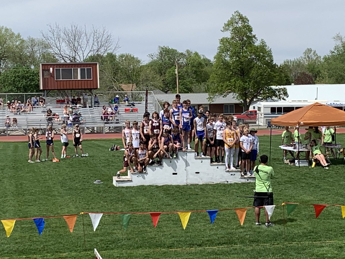 ccbisonxc's tweet photo. Placing 8th at the MS state meet with another new school record. 47.69 Boys 4x100. Turner Hanke, Colby Schneider, Kaden Van Pelt and Corbin Kyes. The future is bright for @ccbisontrack1 https://t.co/XJWrPEnCMm