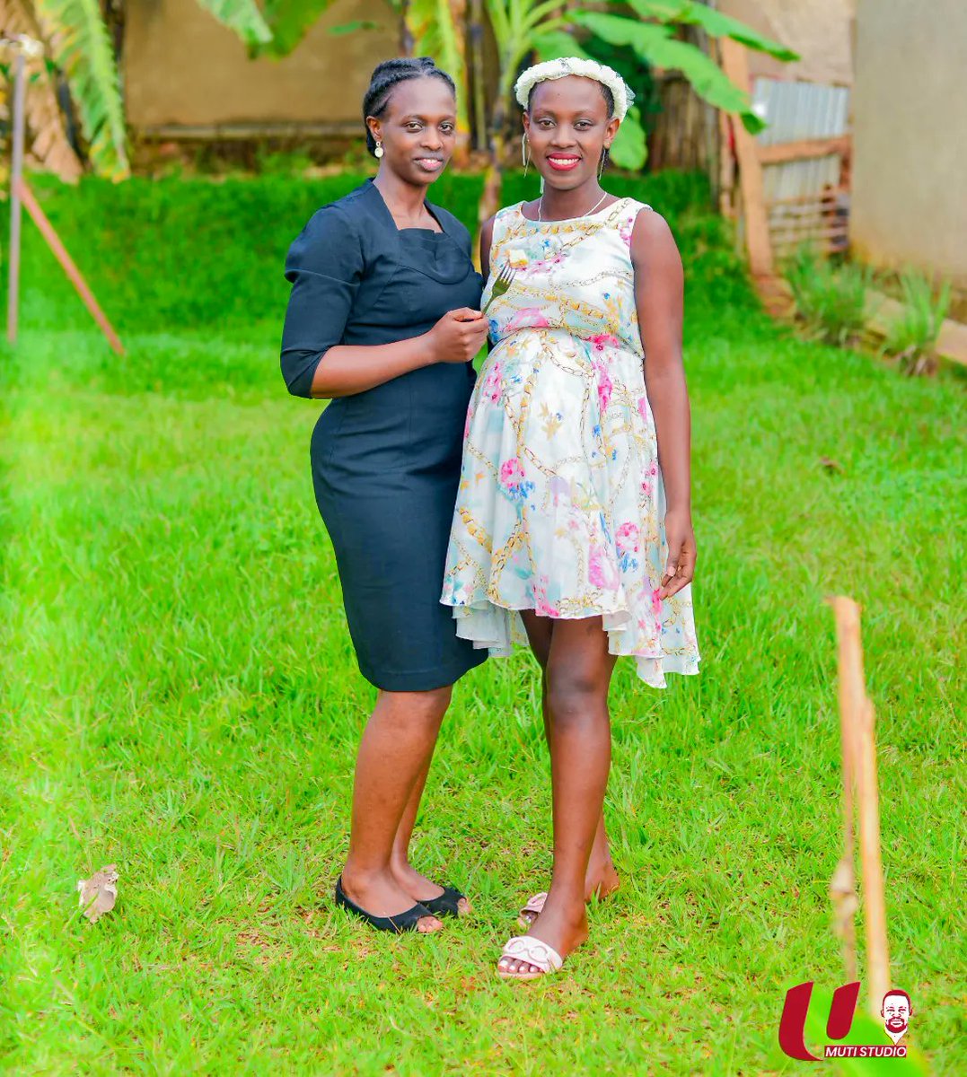 umutistudio's tweet photo. Warakoze #Bucura mwiza 😊🙌🏾 gutuma nitwa #Papa shaaa😍😍 ariko nanjye natumye witwa #Mama 😌 komeza ugubwe neza nuwo musore wacu Nyagasani Abandebere icyoroshye ndabakunda cyane 😍🙌🏾
#Bucuras

Photo: #UmutiStudio🏆 
#LaCasaDeLosRecuerdos📸🎥 https://t.co/QJqlgalzpd