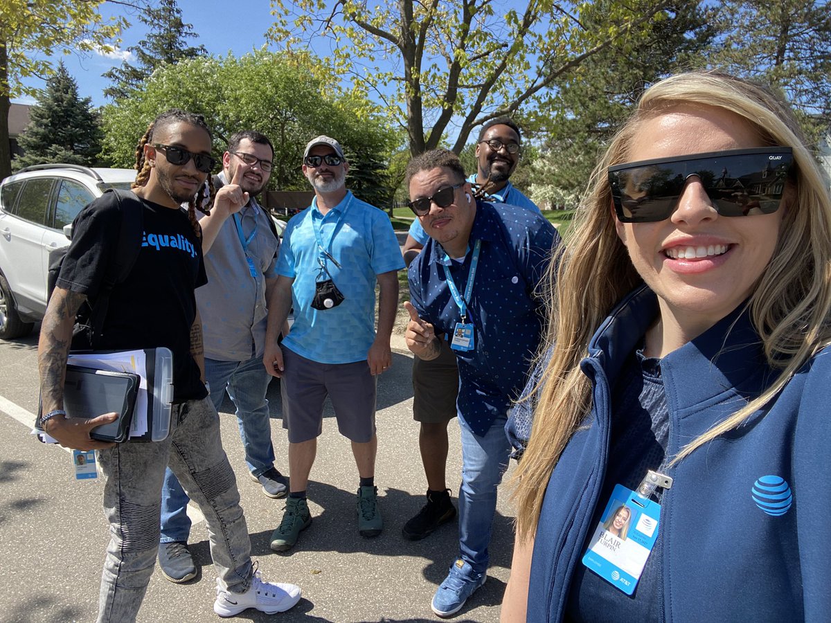 Weekend Fiber Flex Crew @money_mitten 

We serve our communities first‼️ 

Keeping them connected with the smoothest connection is our JAM‼️

<a href="/DAKRAMER00/">David Andrew Kramer</a> + <a href="/burnsbrandon67/">BRANDON BURNS</a> thank you for teaming up‼️

<a href="/theriddler704/">Stephanie Riddle</a> <a href="/AdamMRagab/">Adam M. Ragab</a> 
<a href="/Fiber_Ben/">Ben Weddle</a> <a href="/LorenMiller2004/">Loren Miller</a> <a href="/TomMonahan10/">Tom Monahan</a>