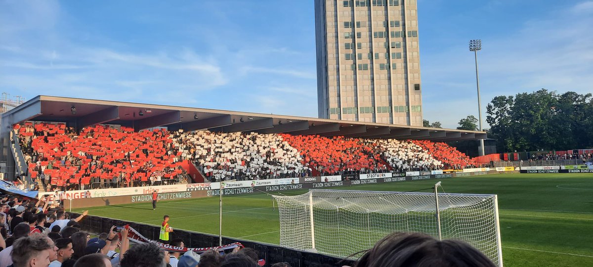 We are red, we are white, we are Winti dynamite! ❤️🤍❤️🤍❤️🤍💪💪💪👍👍👍😜😜😜 
#fcw #schützenwiese #winterthur #wintilove #lovewinti