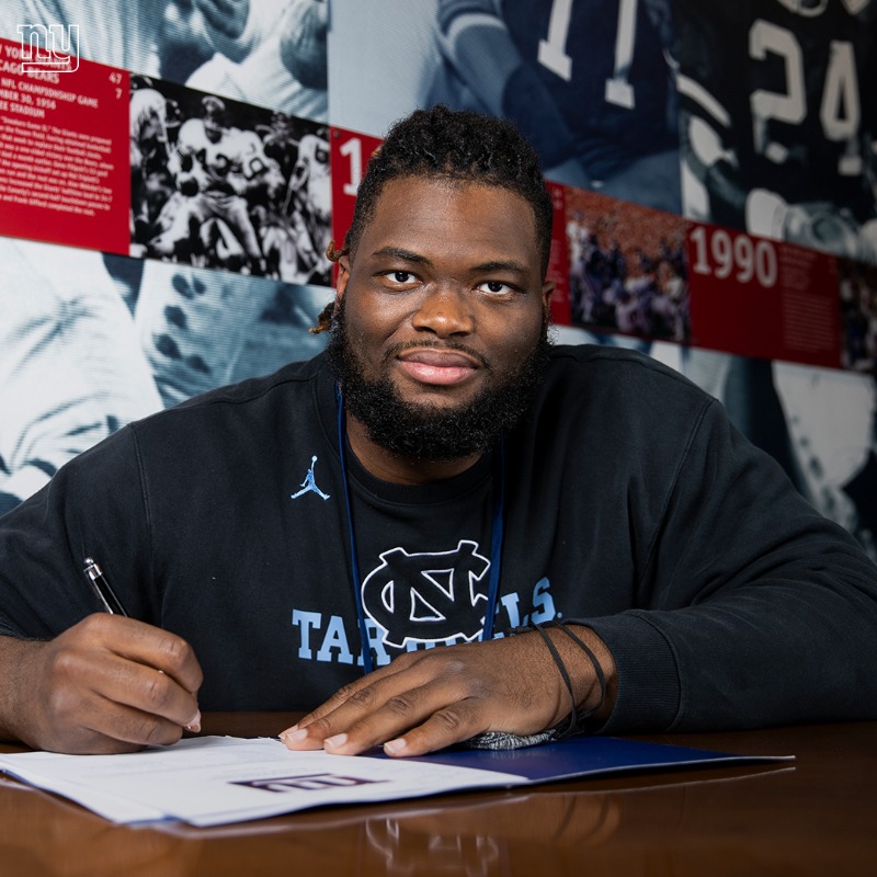 Giants's tweet photo. Now it's official 👏