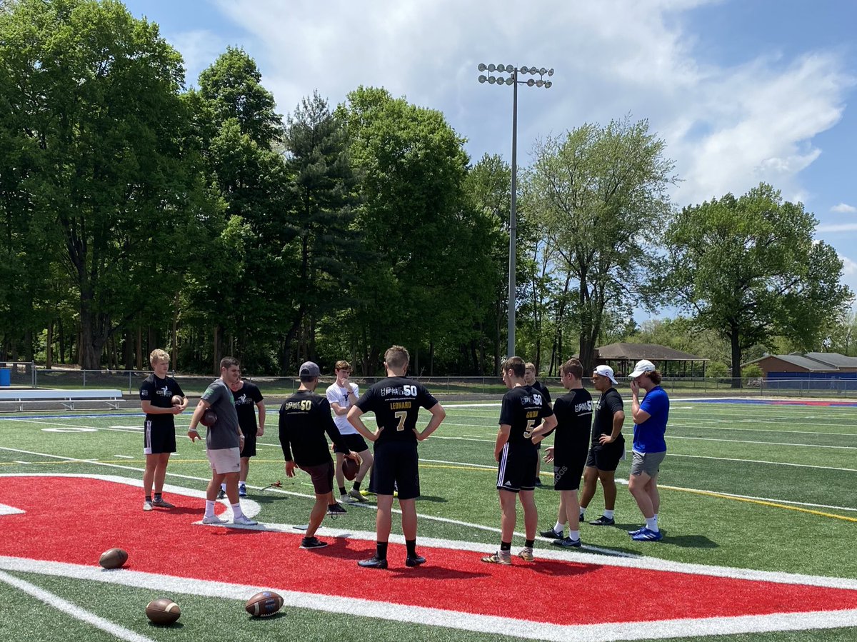 JoshuaGil_'s tweet photo. Thank you @KornblueKicking for the camp and instruction todayโ๏ธWon the punting comp today, placed 2nd in FG comp and had a 65+ yard KOโ๏ธ #allwaysworking #FAB50
@CMKicking @NickGatto https://t.co/s2KJDc5now