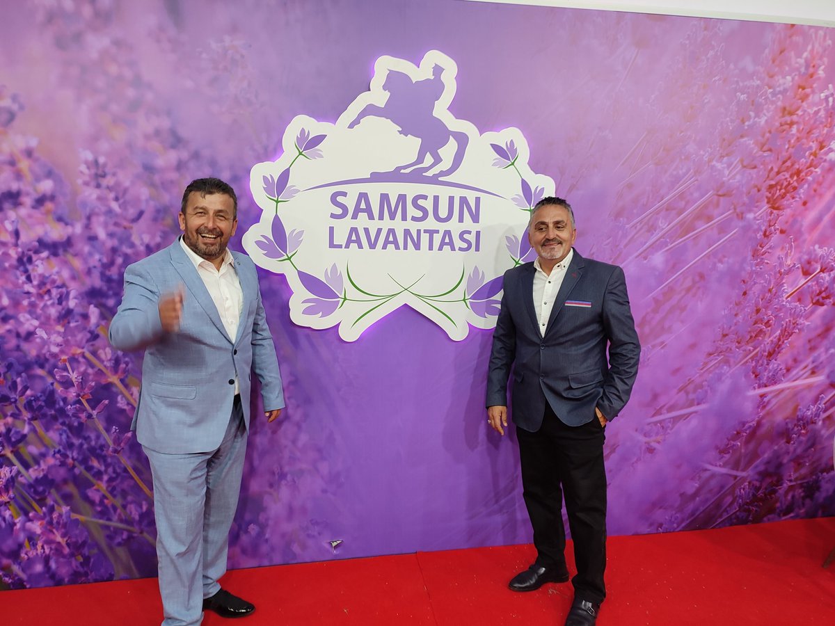 İSTANBUL YENİKAPI DA SAMSUNLU BULUŞMASINDAN GÜZEL KARELER