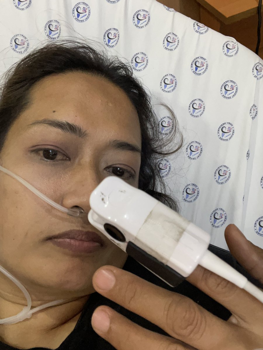 rhonalakwatsera's tweet photo. Alam kong sa hirap at ginhawa #a’tin at #mahalima ang kasama. Ipagdasal nyo amga kaps. May history na ako ng high blood pero kahapon lang ako nagka seizure. Aminadong ate/tita nyo na ako at mejo noon ay matigas sng ulo. Kaya magpakahealthy tayo para makanood pa ng madaming #sb19 https://t.co/bkHSidhM7Y