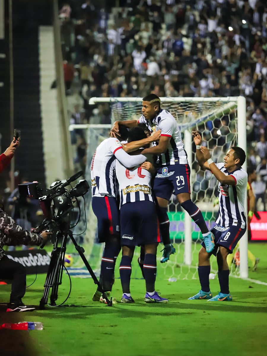 ClubALoficial's tweet photo. ¡𝗡𝗢𝗦 𝗩𝗘𝗠𝗢𝗦 𝗘𝗟 𝗠𝗜É𝗥𝗖𝗢𝗟𝗘𝗦!🤍💙

Adquiere tus entradas AQUÍ➡️ https://t.co/sMU9wjxn43

#LlenemosElNacional
#EstoEsAlianza https://t.co/ykoI9Mc2Vn