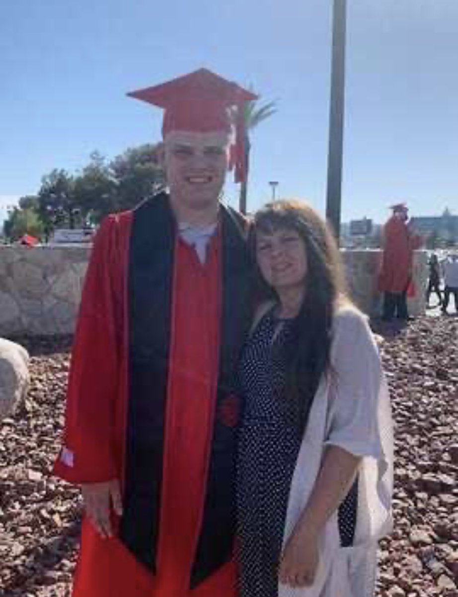 LIT_LV's tweet photo. #SHOUTOUTSAT: Congratulations Leader Troy in Cohort 1 & Leader Alan in Cohort 3 graduating from UNLV today!! We are so incredibly proud of you! They are both fulfilling their dreams: Troy will be a CCSD teacher & Alan is on his way to Washington, DC to work for an advocacy group. https://t.co/tlvB36pZeI