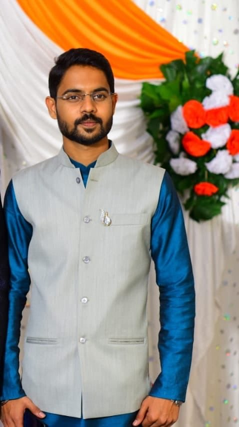 solapurDMC's tweet photo. Happy birthday Suraj my beloved son. may allah fullfill all your dreams.shower his blessing upon you stay blessed https://t.co/bWNOvUCUYy
