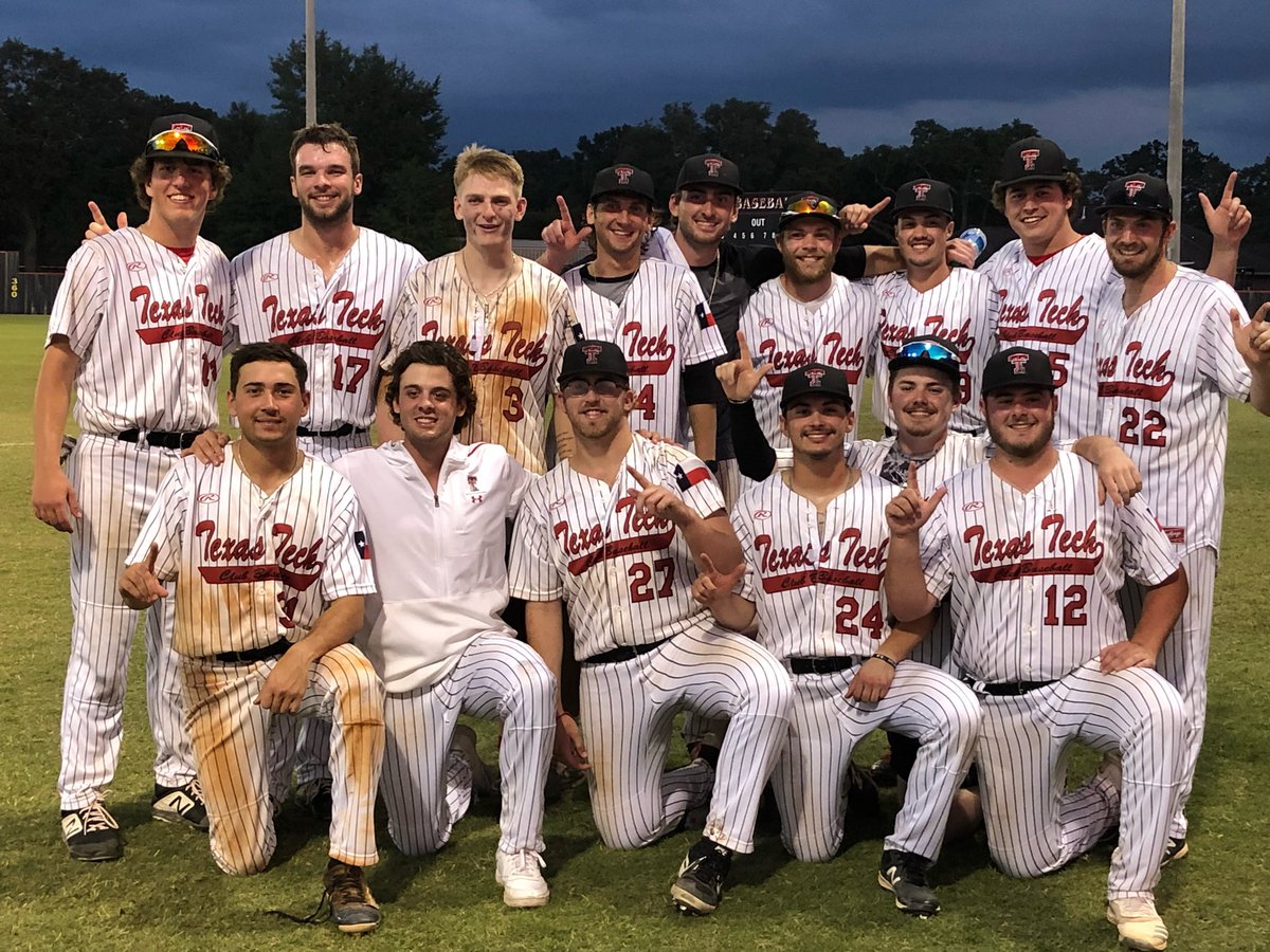 TTUclubBSB's tweet photo. Tough loss ending our season today in Baton Rouge. Great season with many moments to look back on. Shoutout to our graduating seniors, great season yall!  #wreckem🔴⚫️ https://t.co/UeLnruKOxm