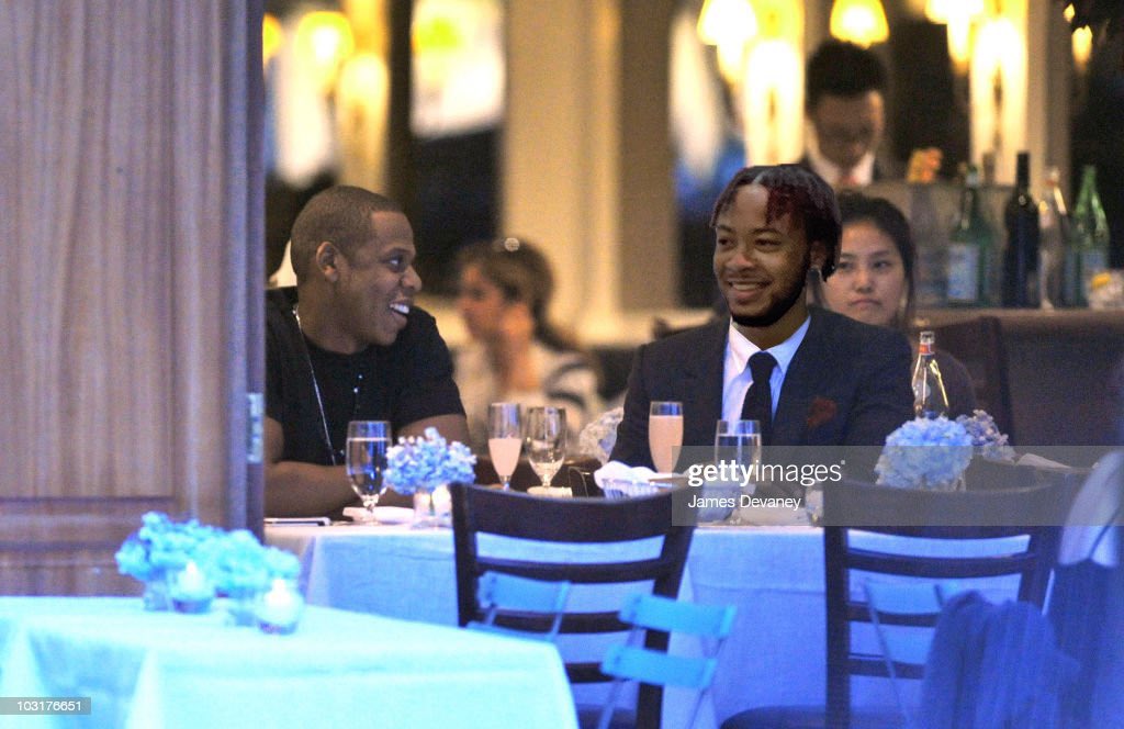 KevonSpencer's tweet photo. Bday dinner with hov was great. We talked about the Kendrick album and the political and economic state of the world rn. Big thanks to my manager for making it all happen 🙏🏾❤️ https://t.co/XHafC4RiLG
