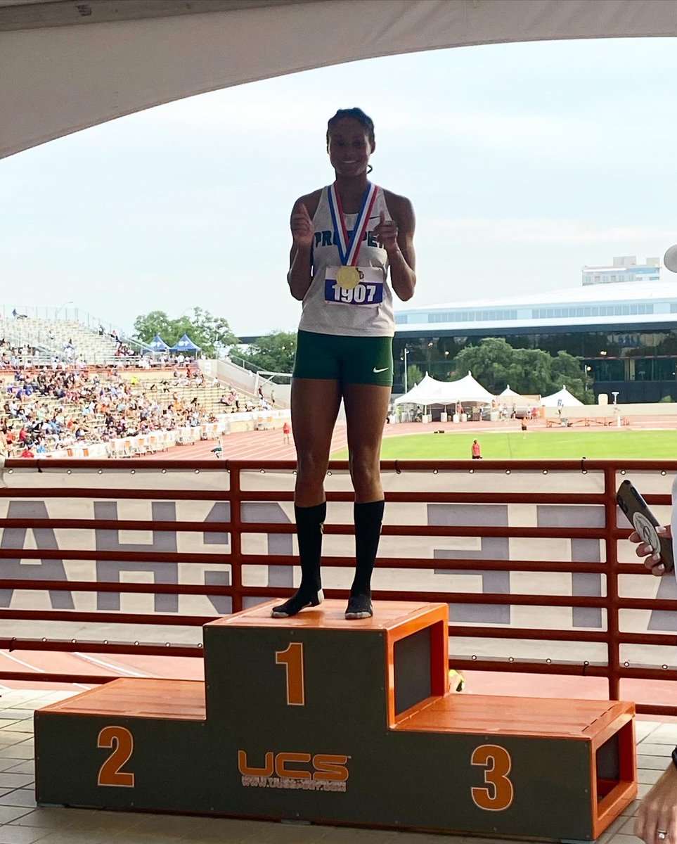 🚨BREAKING🚨: Lauren Lewis is your🥇STATE CHAMPION🥇 in the 400m dash with a time of 52.54. She now holds the 4th fastest HS time EVER in the 400m in the state of Texas! You did Prosper proud. AMAZING job, Lauren! We are in AWE!🔥🙌🏻🦅💚 @prosper_isd <a href="/PISD_Athletics/">ProsperISDAthletics</a> <a href="/ProsperHS/">Prosper High School</a>
