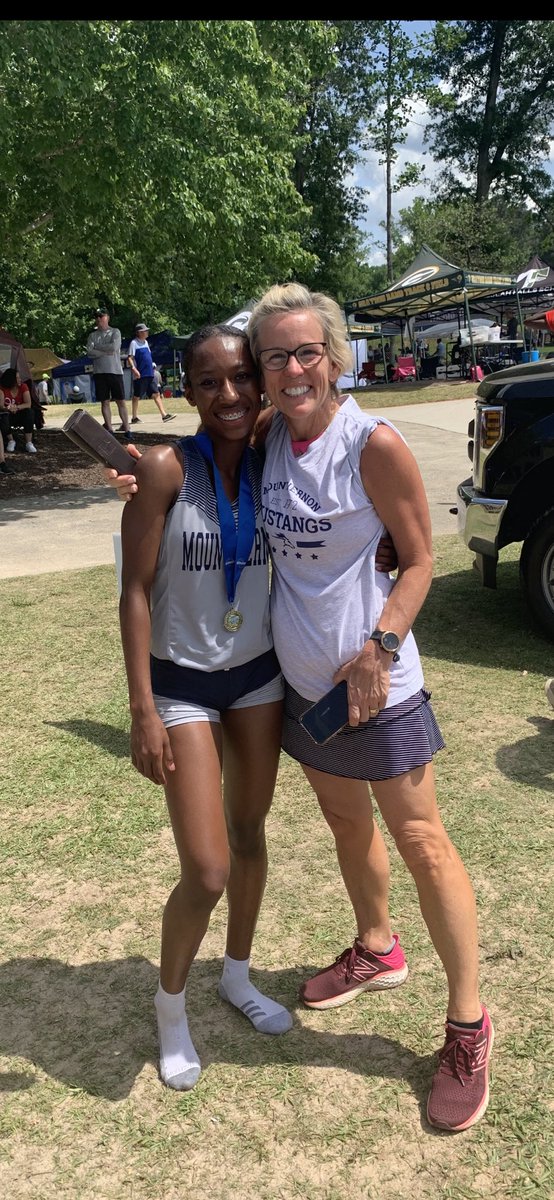 @MVPSchool H.O.S @klundstromatmv with the new State champion Kennedy Reynolds as she walked off the Track!! #MustangLife @MV_Athletics