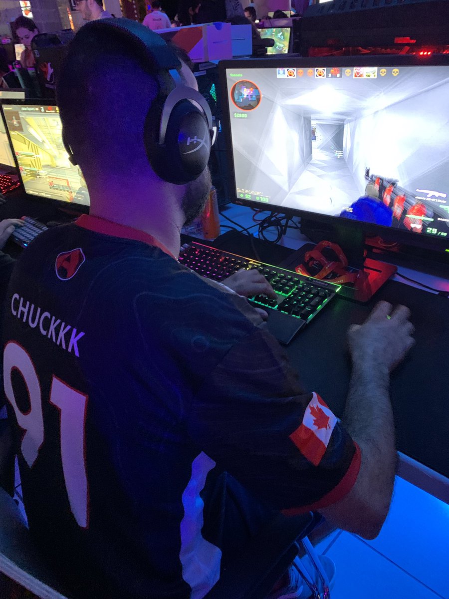 evanjaka's tweet photo. You know you’re a boomer when you’re wrecking kids and using them arrow keys @larouche_91 😂 https://t.co/iAj0oTOdrW