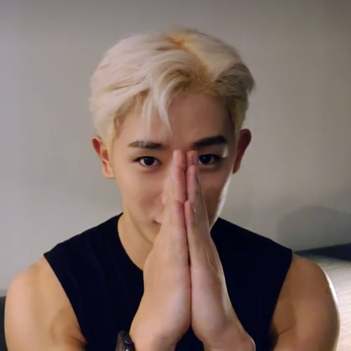 WeneeGermany2's tweet photo. No matter what happens, I just hope and wish that Wonho has every opportunity to advance in his career. That he can grow &amp; get what he deserves. He works so hard, does everything with heart &amp; soul &amp; therefore deserves only the best. I hope this company learns to appreciate him 🙏 https://t.co/TbUzHjTe2O