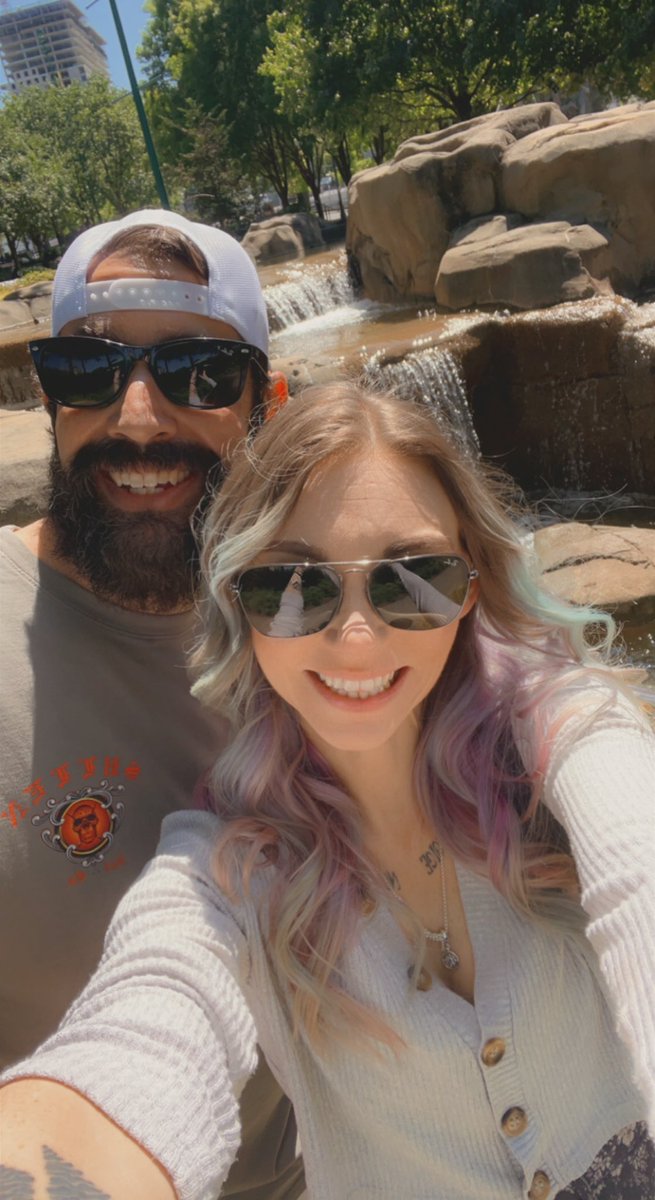 NattyDawgs's tweet photo. @valkyriedawg #GodsBlessing #SoonerRatherThanLater #StrengthAndWeakness #CantWait #MissingYou #PuzzleComplete #LetsInkUp #OweMeAMoonlightSlowDance #AllBecauseOfYou #Dadadadada 🧩🧩❤️🖤🔥🙏✝️⛪️☘️✈️ https://t.co/jX3yZP7x01