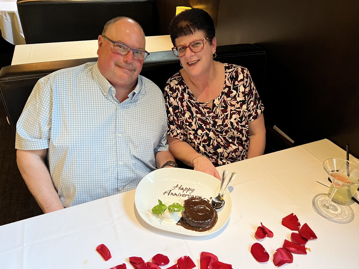 johnblake5987's tweet photo. 35th Wedding Anniversary Dinner
#LoveOfMyLife
#HighSchoolSweetHearts
#IdDoItAllOverAgain https://t.co/10mhiaq2fT