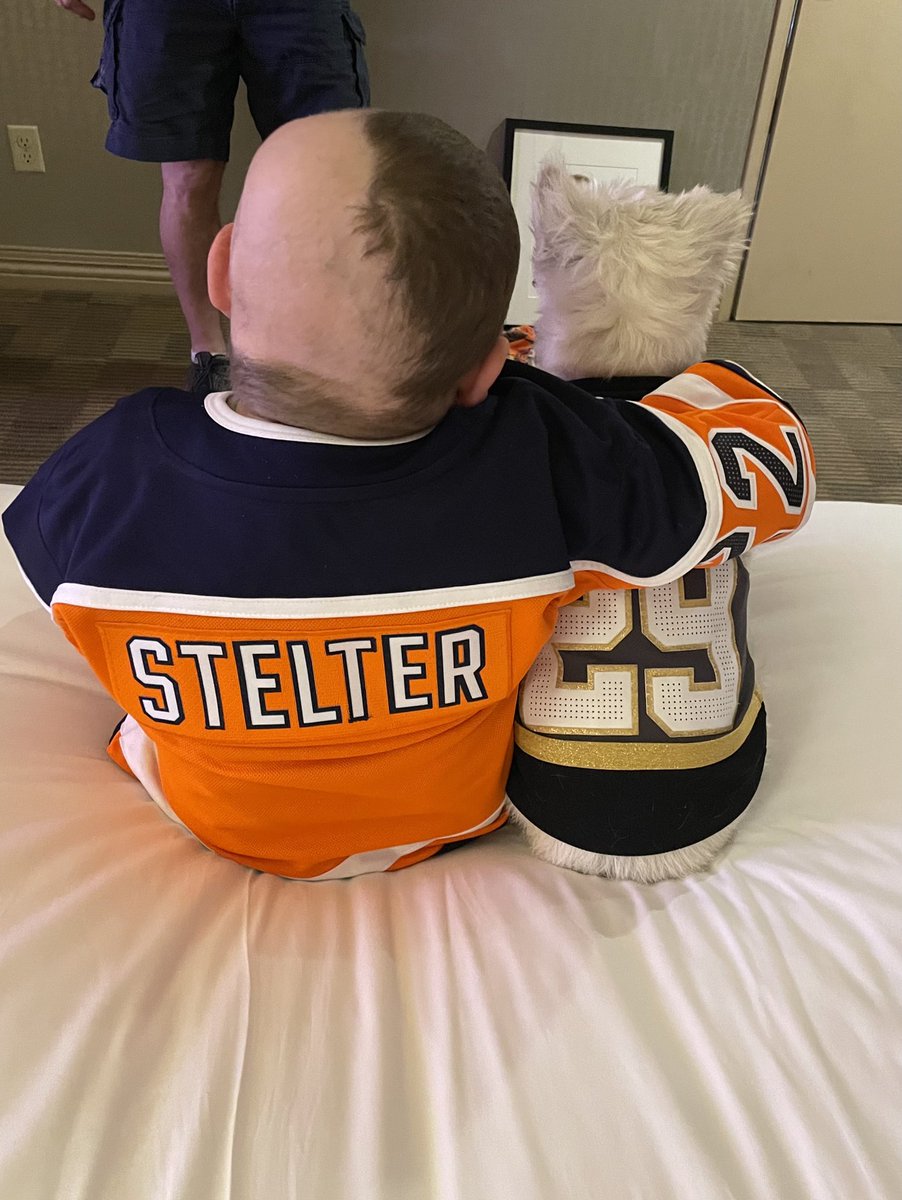 Watching Game 7 with my buddy Ben! 
~ Bark🐾
#LAKvsEDM 
<a href="/m_dan25/">Mike Stelter</a>