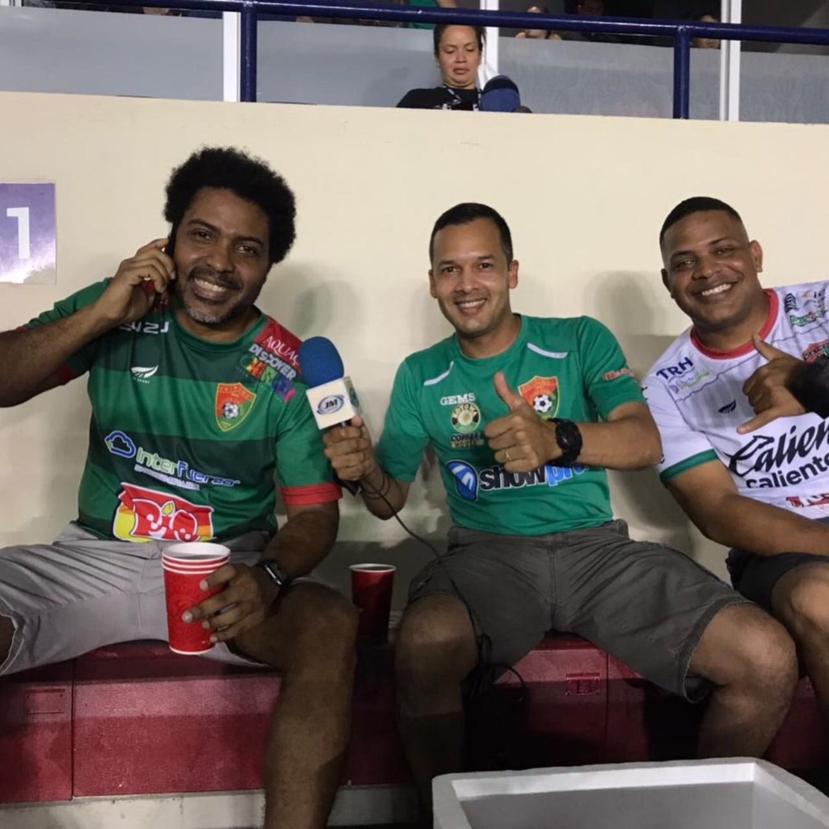 JMDeporte's tweet photo. CHIRIQUÍ, METO 🇧🇾

Los Fanáticos chiricanos presente en el estadio Rommel Fernández apoyando a su equipo.
Al descanso lo gana alianza 1-0. #JMDeporteslpf https://t.co/iUb9W2Z96Q