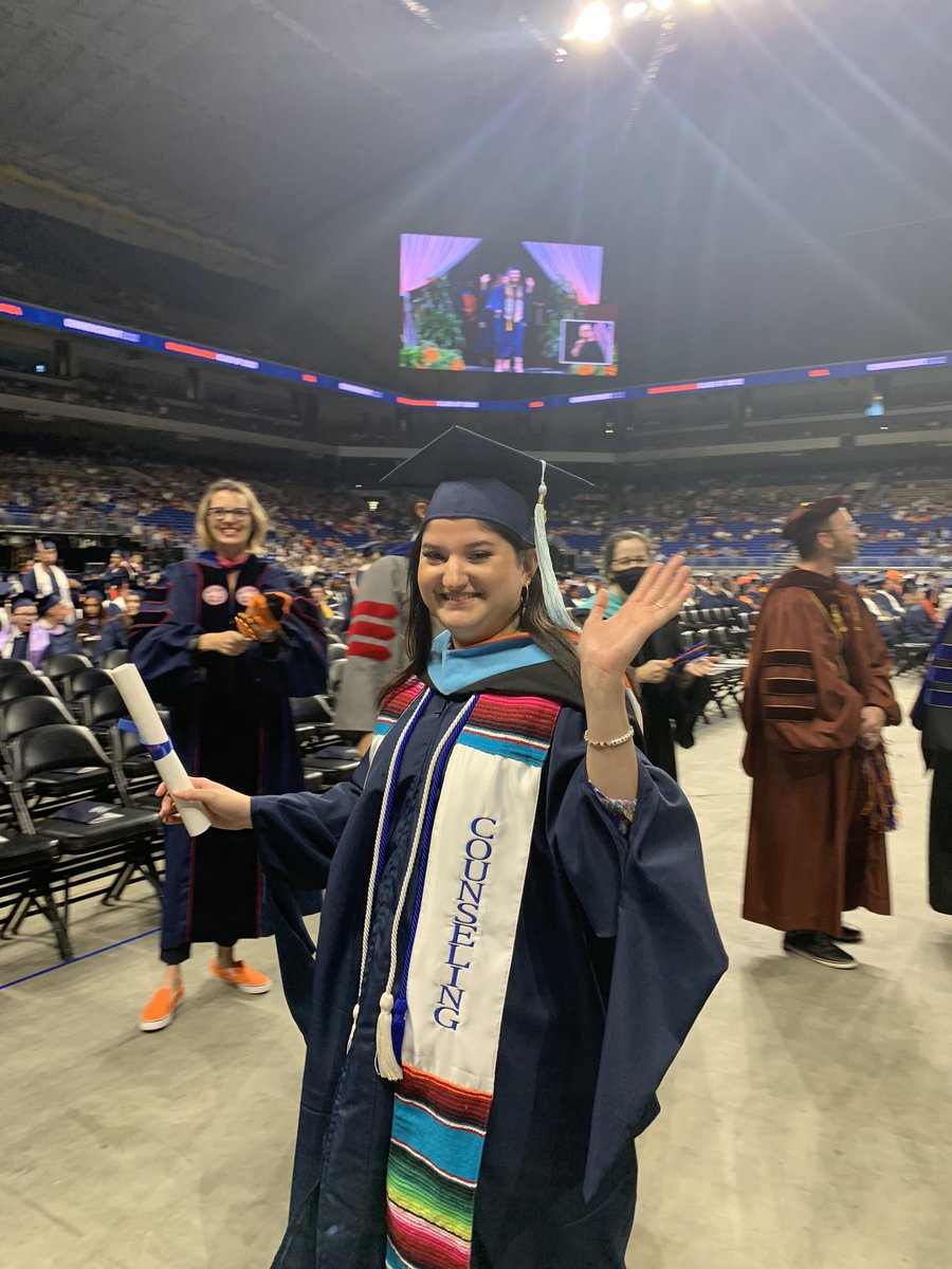 Clauinte's tweet photo. Congratulations to our Bilingual Counseling Certificate students graduating this semester! So proud of them and so honored to be part of this program! @UTSA @UTSACOEHD #utsa #utsagrad #bilingualcounseling #utsacoehd #utsadeptofcounseling https://t.co/mGqn7Gr054