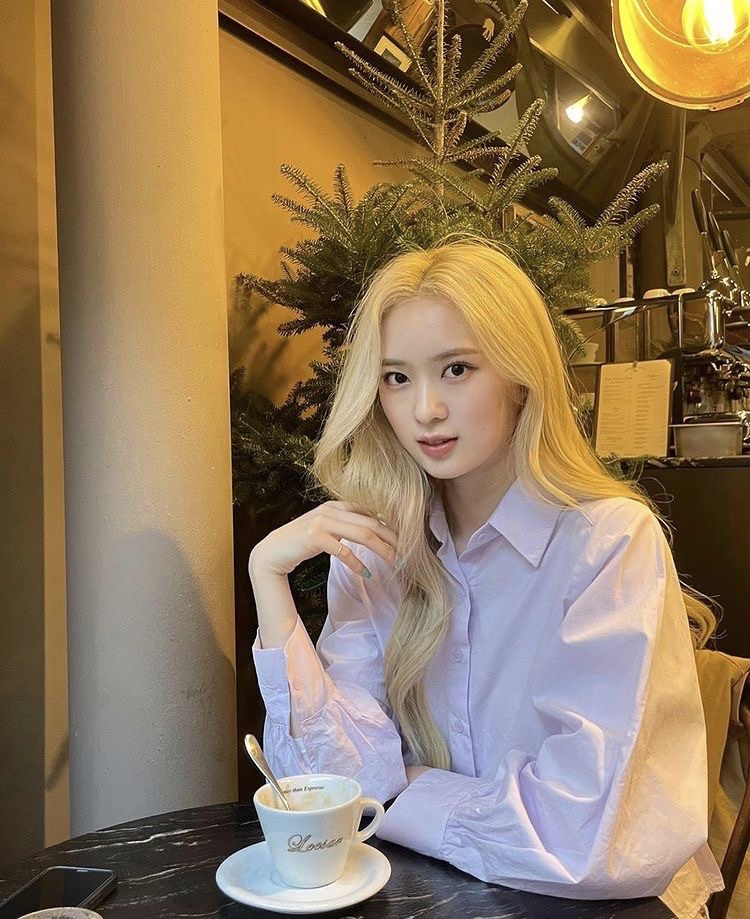 hourchebul's tweet photo. ↳🌷#메이 #may <3 
#체리블렛 #cherrybullet 
@cherrybullet https://t.co/RQpAPjg8ag