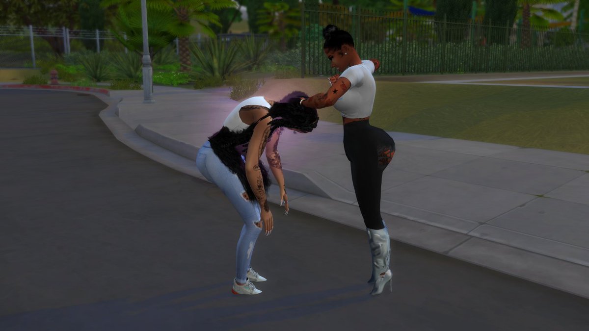 PrettyReaper93's tweet photo. Caught that h*oe too!!!! #TheSims4 #ModTheSims4 #CC #ExtremeViolenceMod #UrbansimsSeries #UrbanSimsDrama https://t.co/zWZUCkfjTp