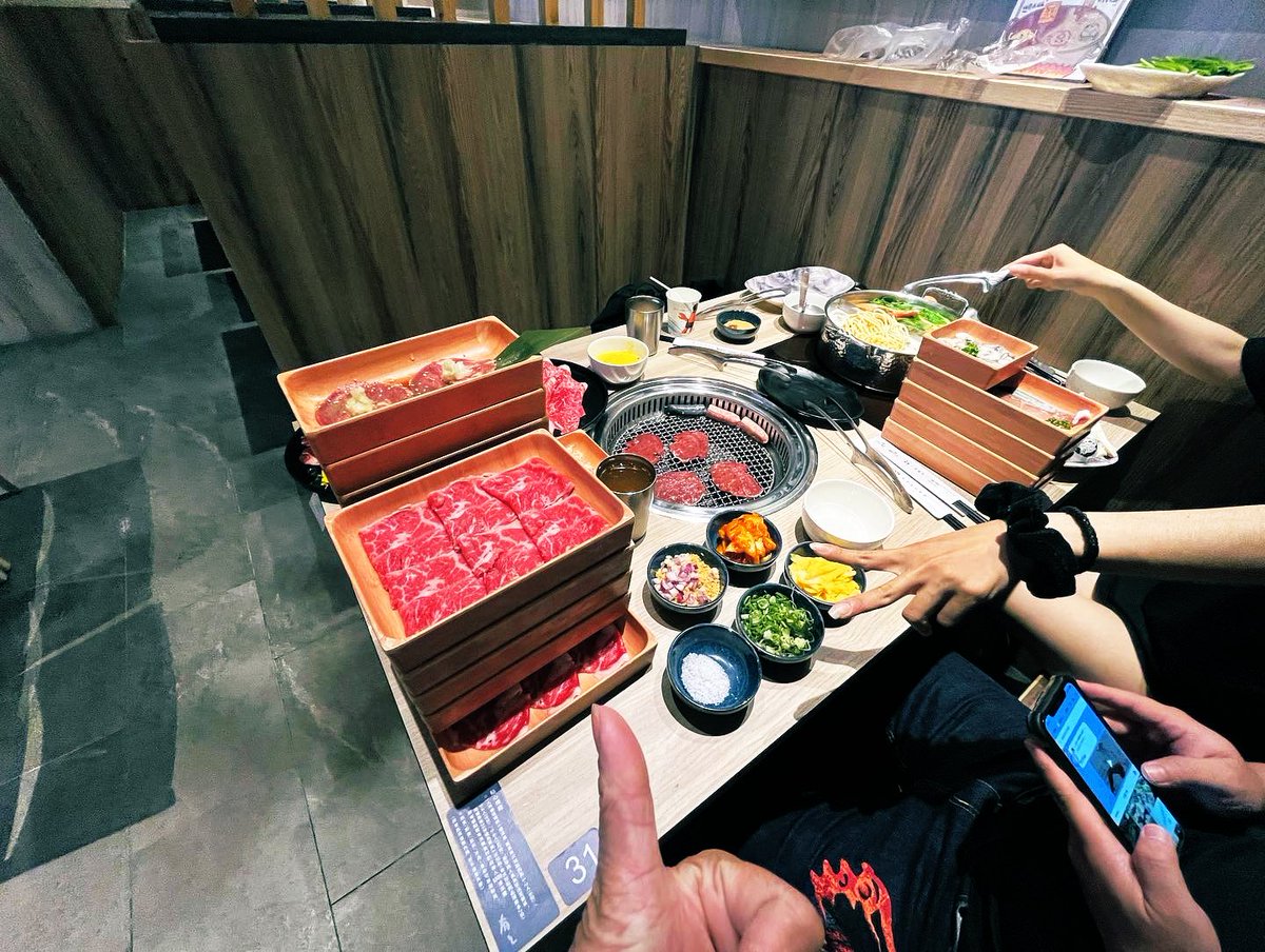居家隔離真的很無聊第三天，好想出去喲！回顧一下，這間說真的我覺的還好～但我喜歡一起吃飯的感覺⋯⋯我怕孤單😣 https://t.co/K3MbrIUpAn