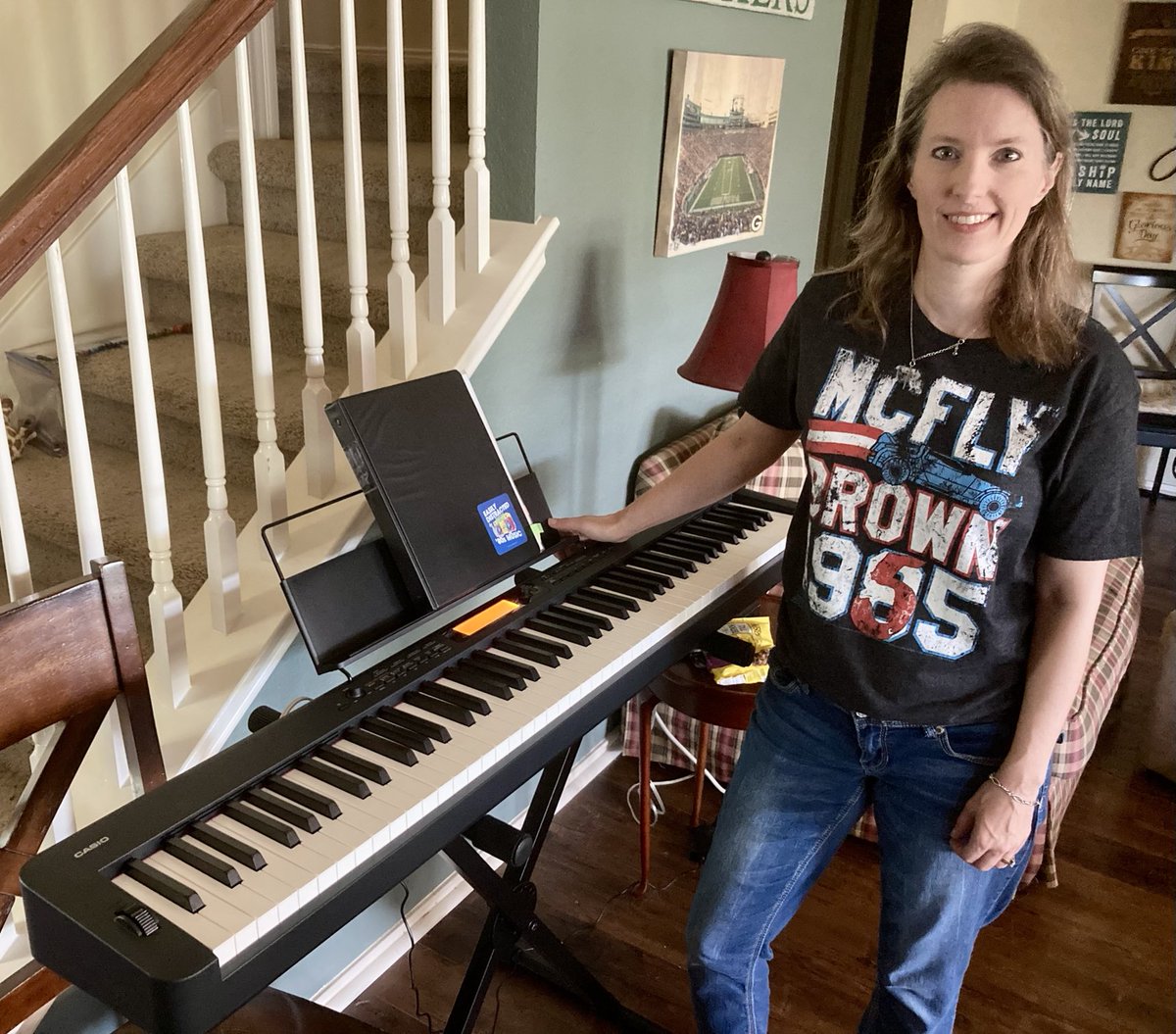 TotallyCool80s's tweet photo. Happy birthday to me! Hubby surprised me with a new keyboard yesterday!
#keysplayer #lovemyhubby #80smusic https://t.co/G92gmBbZcs