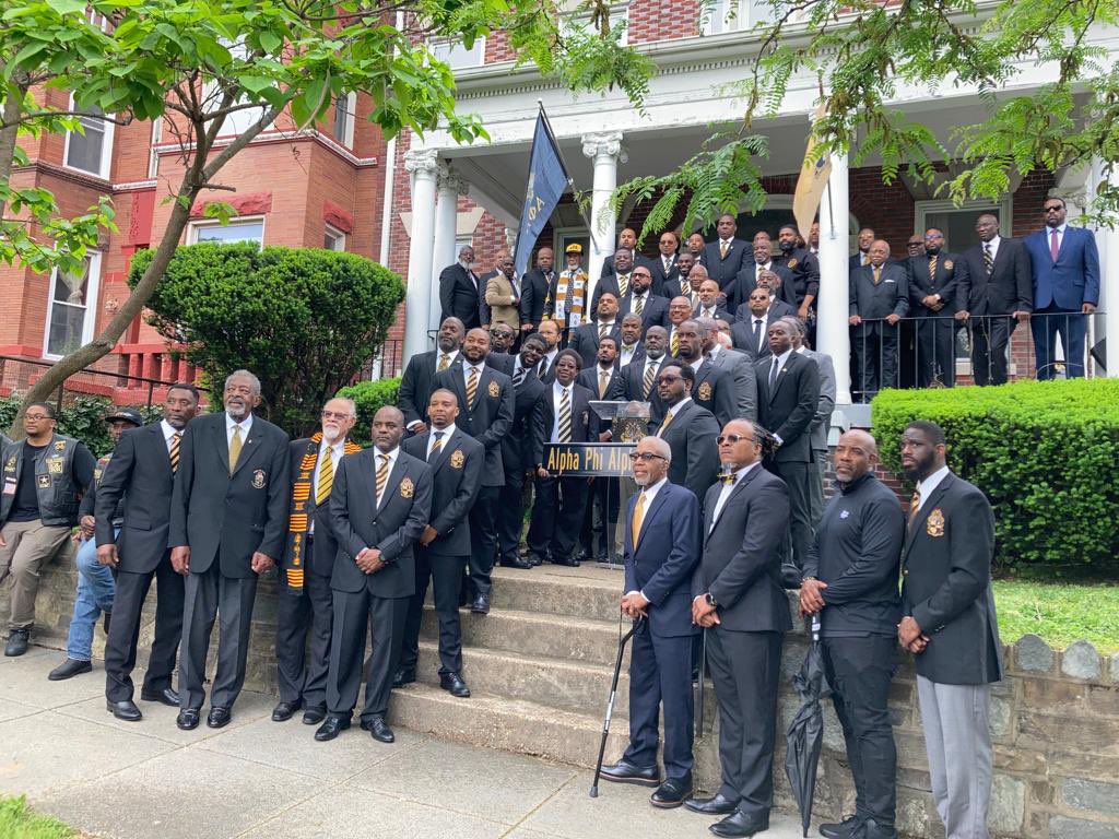 mrlaroche's tweet photo. Today was a good day #AlphaPhiAlphaWay https://t.co/Im54Q808sg