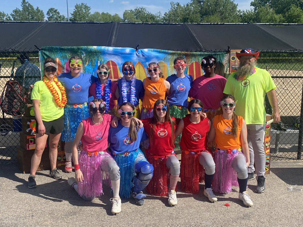 dawnlkr's tweet photo. Some fun in the ☀️ @HawaiianHitfest #HawaiianHitfestFP22 #velocityacademyPG14C https://t.co/4iu748YCcN