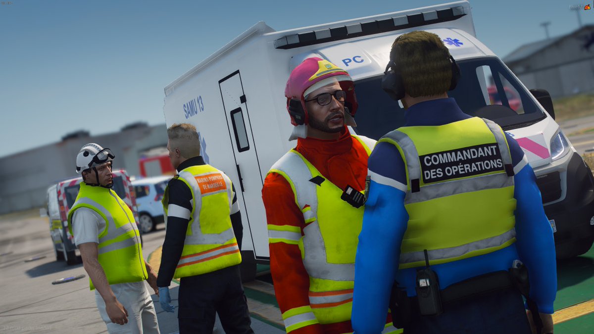 MercierDCPJ's tweet photo. Être officier ce n'est pas que diriger depuis un bureau, c'est aussi être présent sur le terrain ! 🔥🔥

#Officier #COS
#SimulationOpérationnelle #StudiosDCPJ 🎮 https://t.co/aR3h3U7H8h