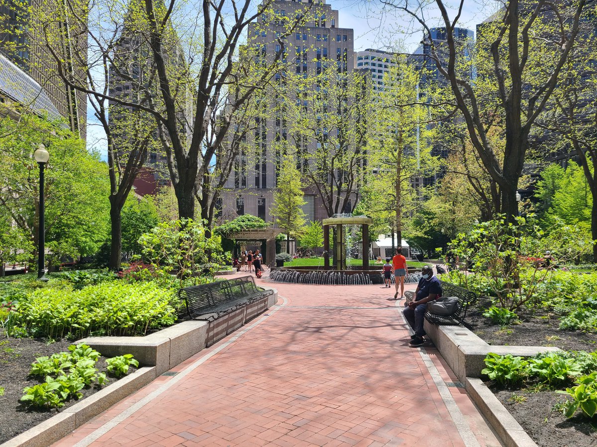 ericfisher's tweet photo. The best square? #PostOfficeSquare https://t.co/WIbcRVK0uf
