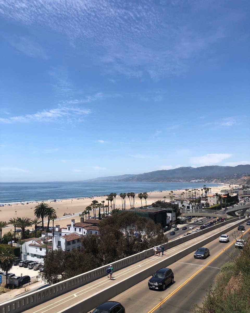 This is one of the reasons why I wanted USC Price to pursue my PhD 😁 #LosAngeles 🌴☀️🌊