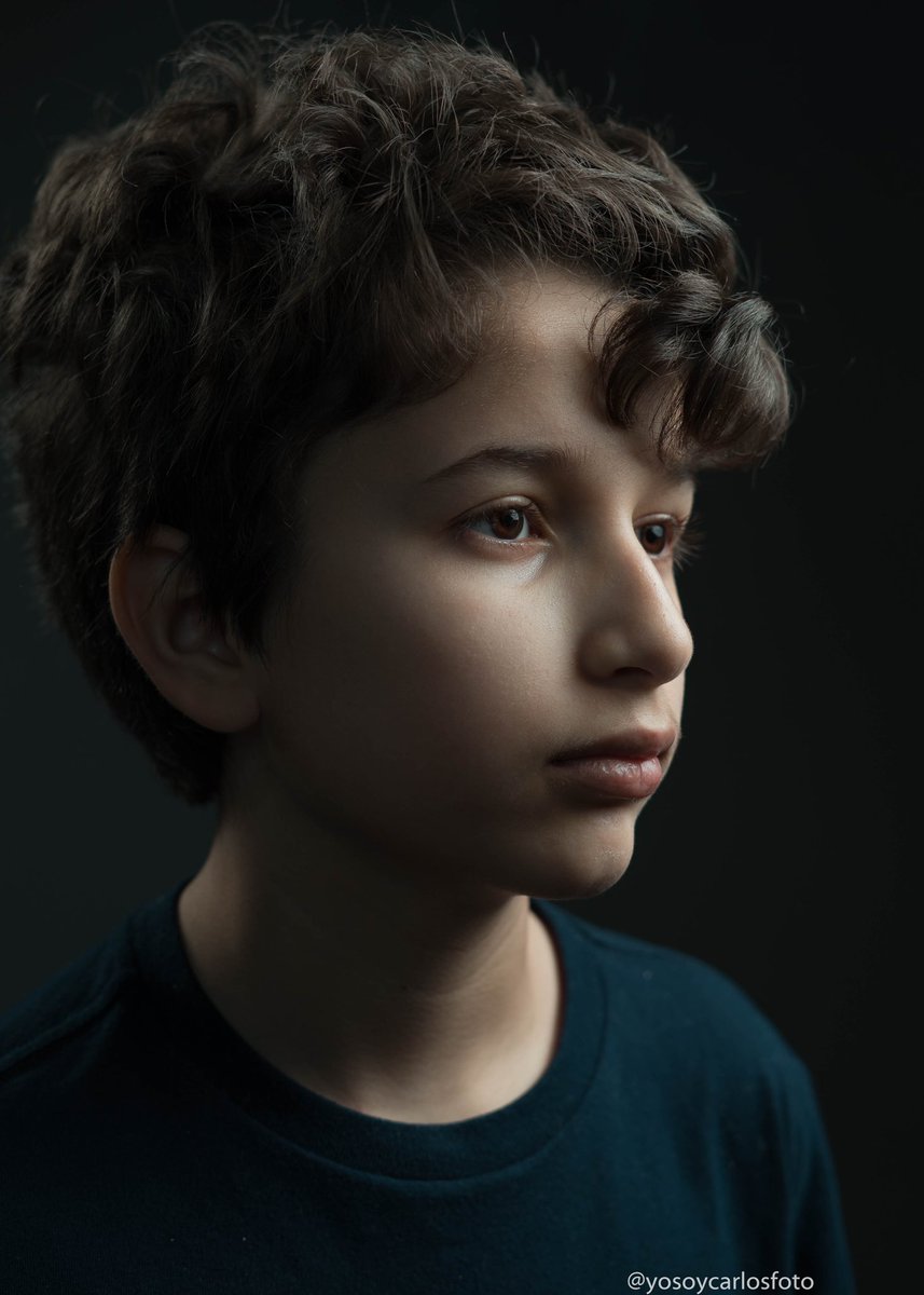 yscfoto's tweet image. Dramatic/Cinematic Portrait 
.
#dramaticportrait #cinematicportrait #portraitphotography #portrait #PortraitChallenge #portraiture #cinematic #dramatic