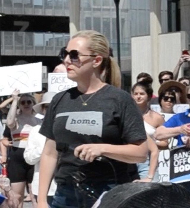 VoteKendraOK's tweet photo. Today I joined thousands in Tulsa &amp; OKC to say banning abortion without exception puts women at risk. I will stand against this government overreach. #BansOffOurBodies https://t.co/PJOKAnlN2s