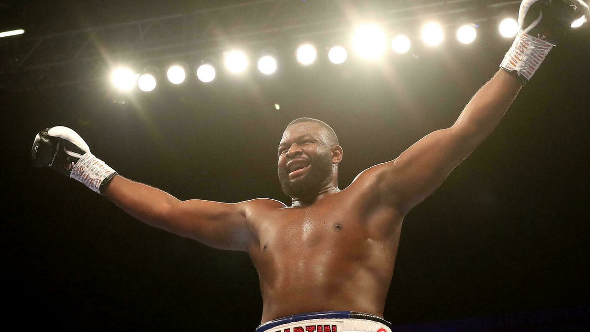 Boxe: le Congolais Martin Bakole bat le Français Tony Yoka rfi.my/8PuD.t