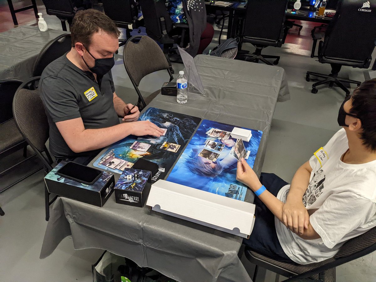 KtwnFFTCG's tweet photo. FFTCG single binders set out to sell (foil and non) and demo games being taught at @XIVOntario \o/
#FFXIV
#FFTCG
#Ontario
#Canada
#Toronto
#singlecards https://t.co/RfdGSdCPiZ