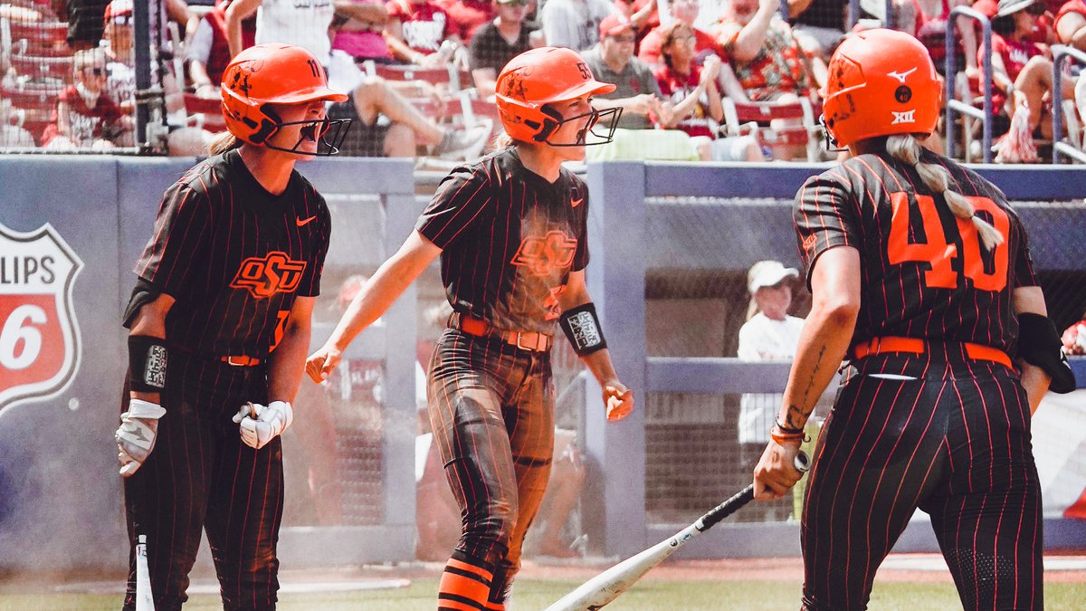 🚨DOWN GOES NO. 1🚨

No. 8 Oklahoma State edges No. 1 Oklahoma, 4-3 (8 inn.), to pick up a signature win on the final day of the season and claim the Automatic Qualifier bid from the <a href="/Big12Conference/">Big 12 Conference</a>. 

#NCAASoftball x 📸 @CowgirlSB