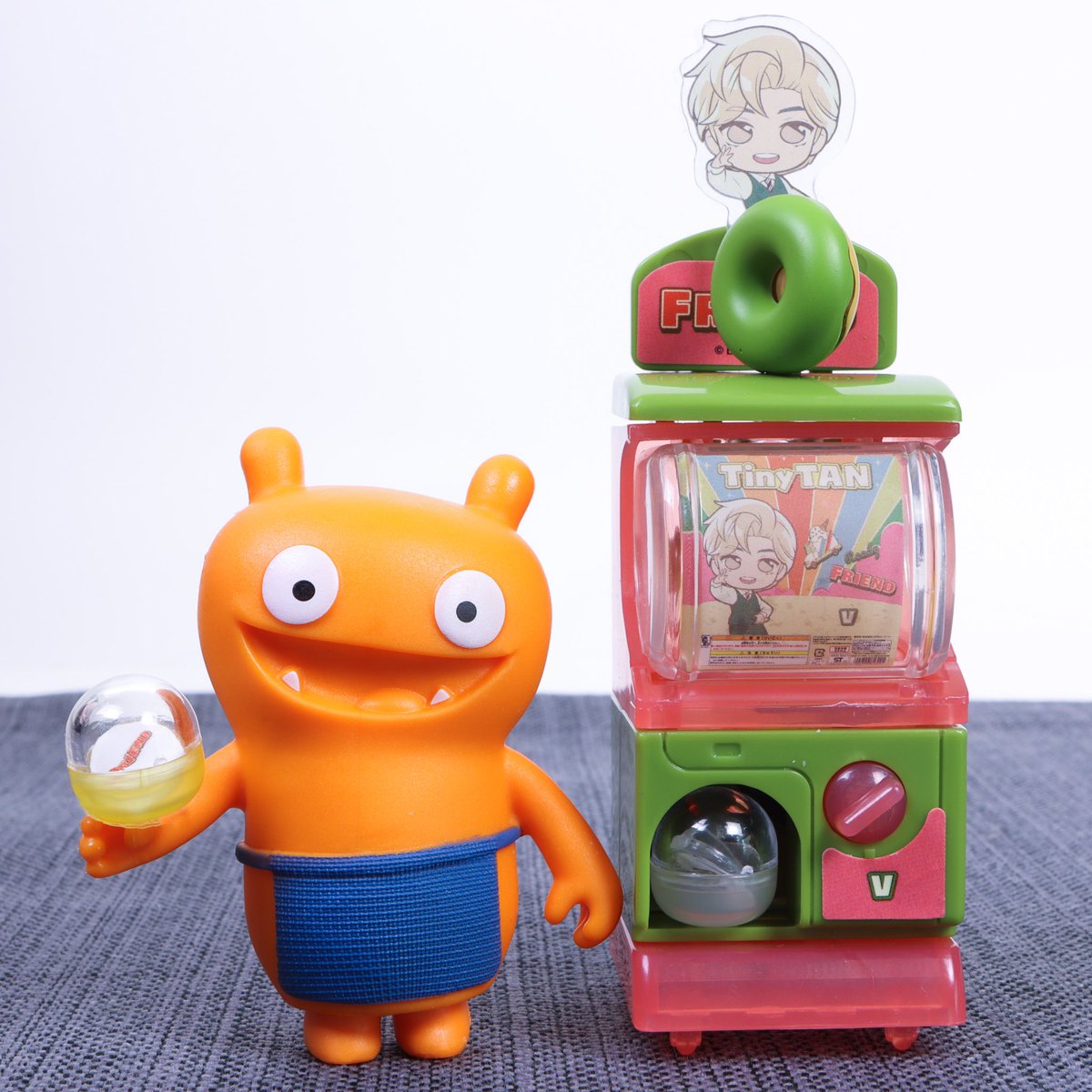 icebat02's tweet photo. Wage is so excited to have his own capsule machine! #howugly #uglydolls https://t.co/dVMhIPYPOg
