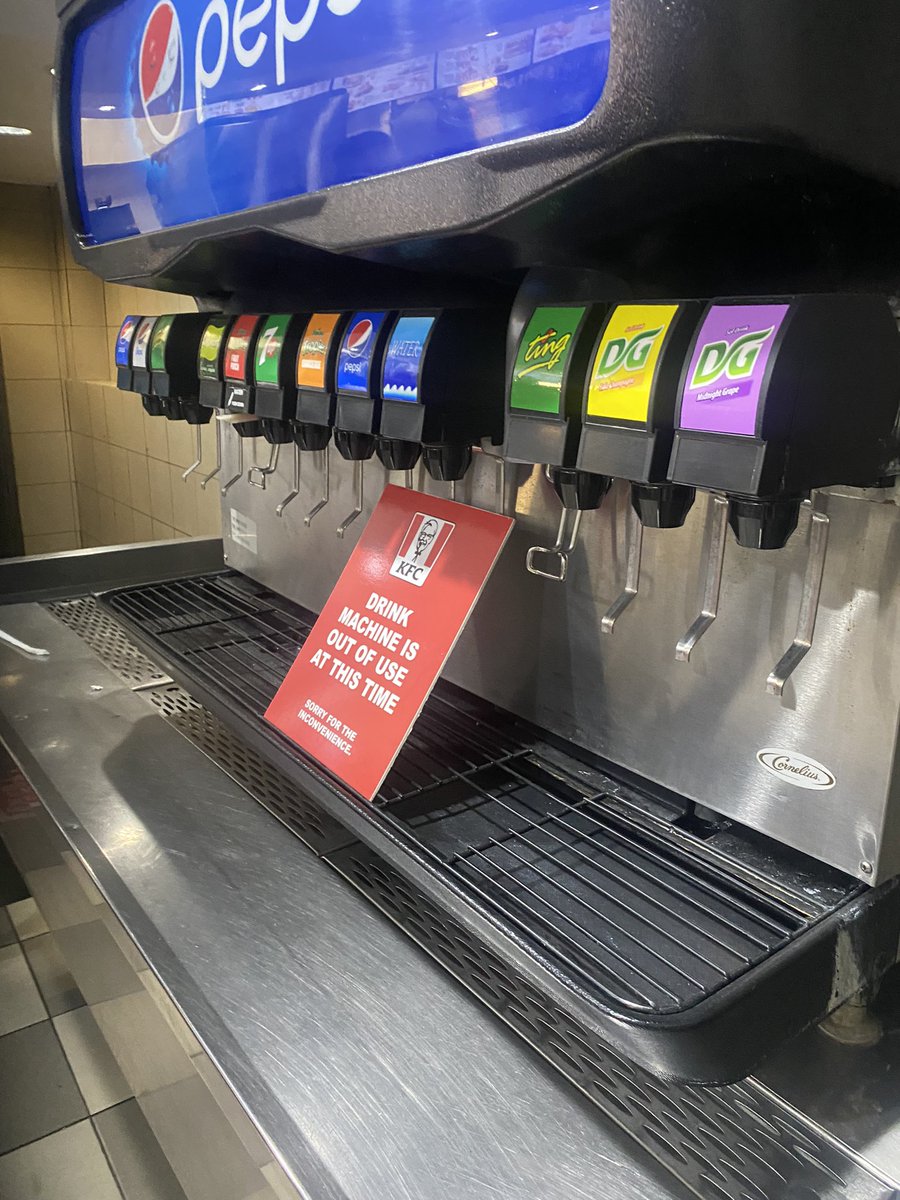 NarobieMeikle's tweet photo. @kfcjamaica what happening with these?
 What’s  Gwaaning? https://t.co/2AeKJtd4Ye