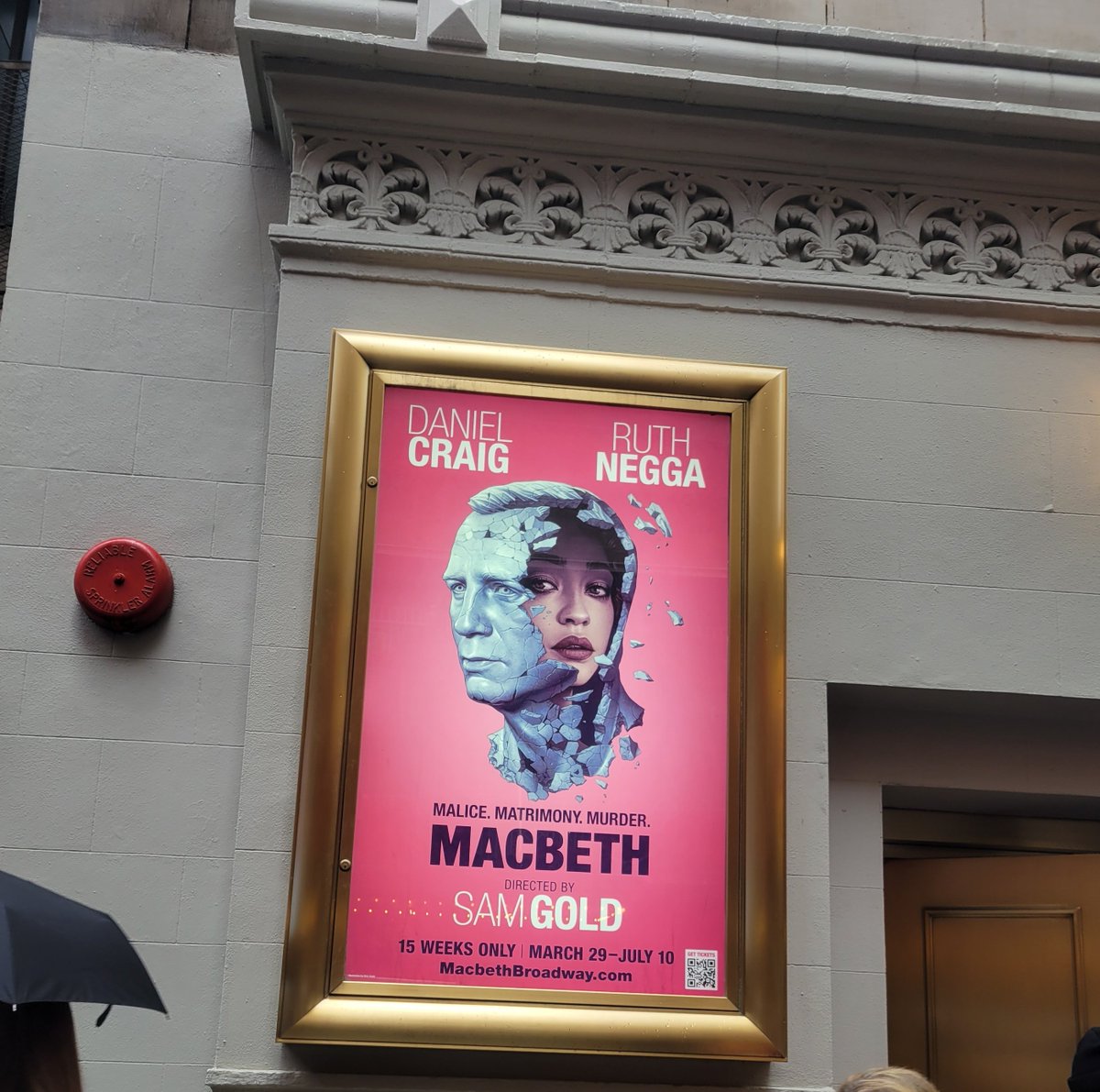 Bainst06's tweet photo. Absolute banger of a play. #MacbethBway
#ShakespeareSunday https://t.co/w7Vzb6SYEb
