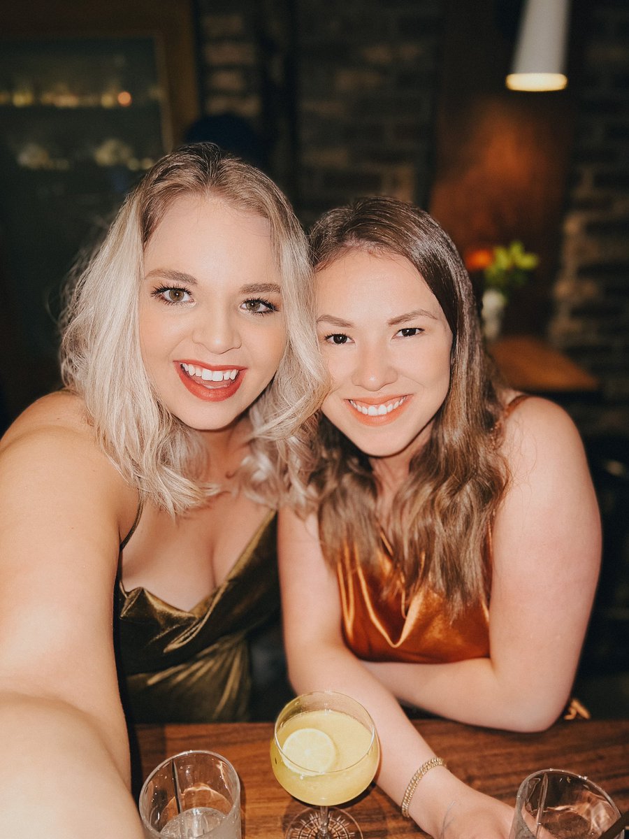 ashiageise's tweet photo. PROM 👈🏼 No need to spike the punch 🥂✨ #prom #prom2022 #alaska https://t.co/OVuFww3ajS