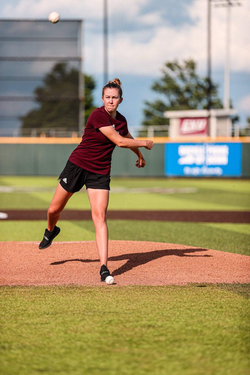 EKUWGolf's tweet photo. She plays golf (really well), she throws strikes. What can’t she do? https://t.co/u5oLpLKyD5